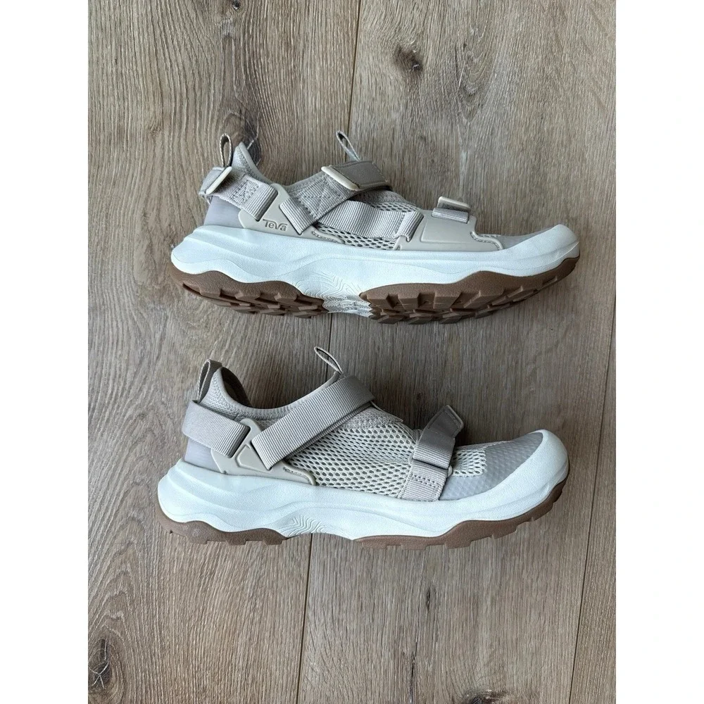 Teva Outflow‎ Universal NWOT Birch Feather Size 9